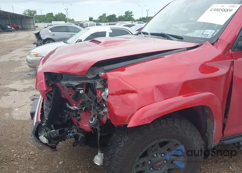 2019 Toyota 4Runner Trd Off Road Premium z USA, uszkodzony, nr VIN JTEBU5JR4K5677481